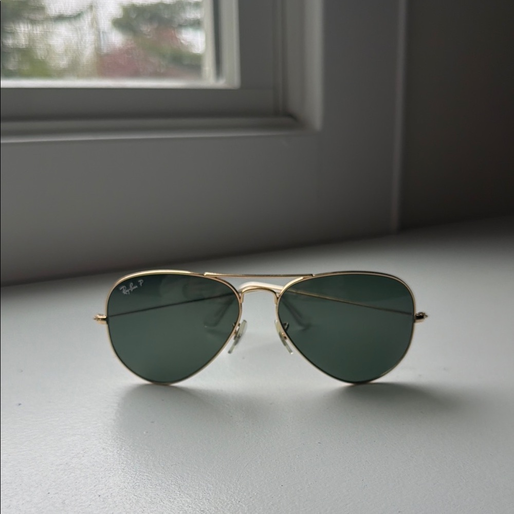 Ray-Ban Aviator Polarized Sunglasses - Gold Frame with Green Lenses